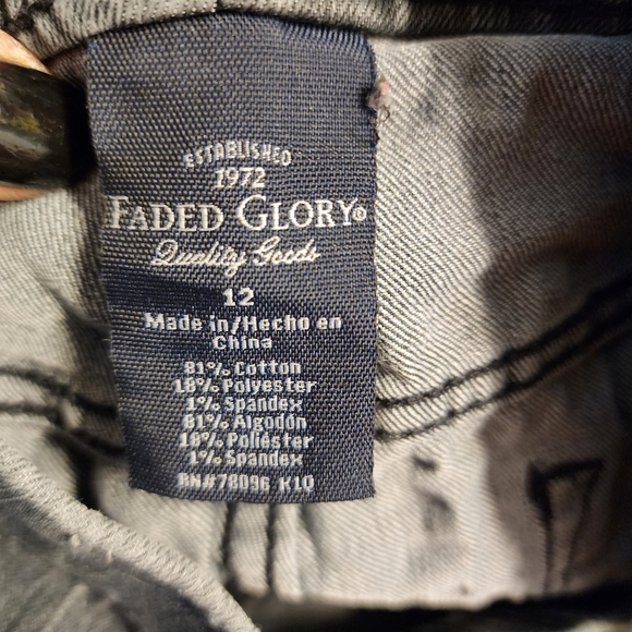 Jeans - Picture 9 of 11